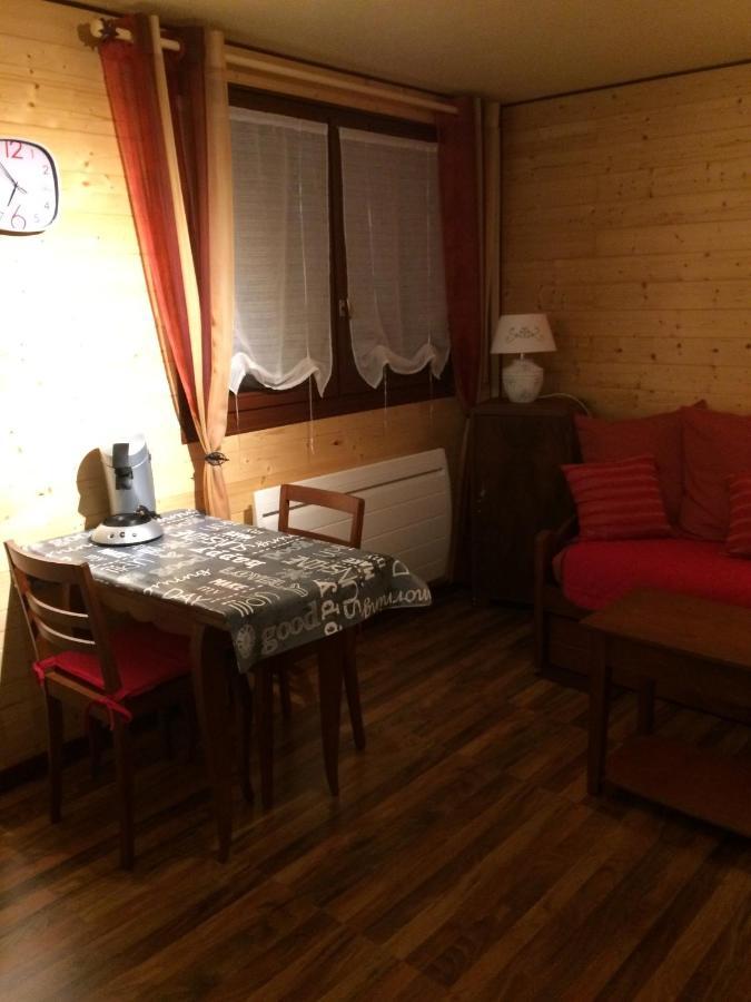 Studio Meuble A Аллемон Екстер'єр фото